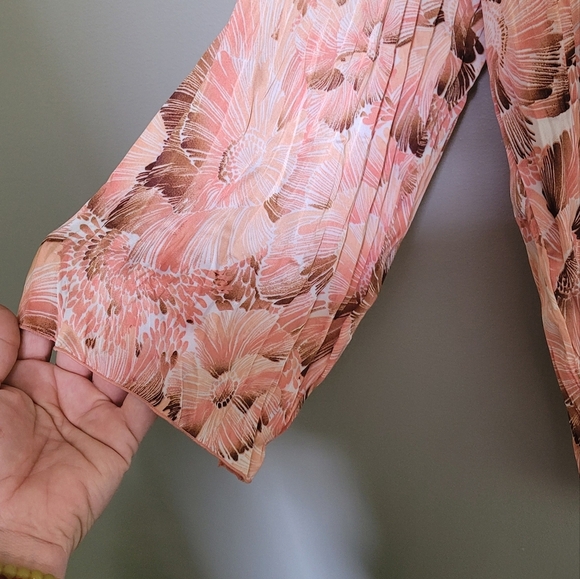 Floral Ruffle Blouse - Pink Y2K EUC L - Picture 5 of 6